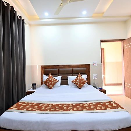 Royal Inn Jammu Exteriör bild