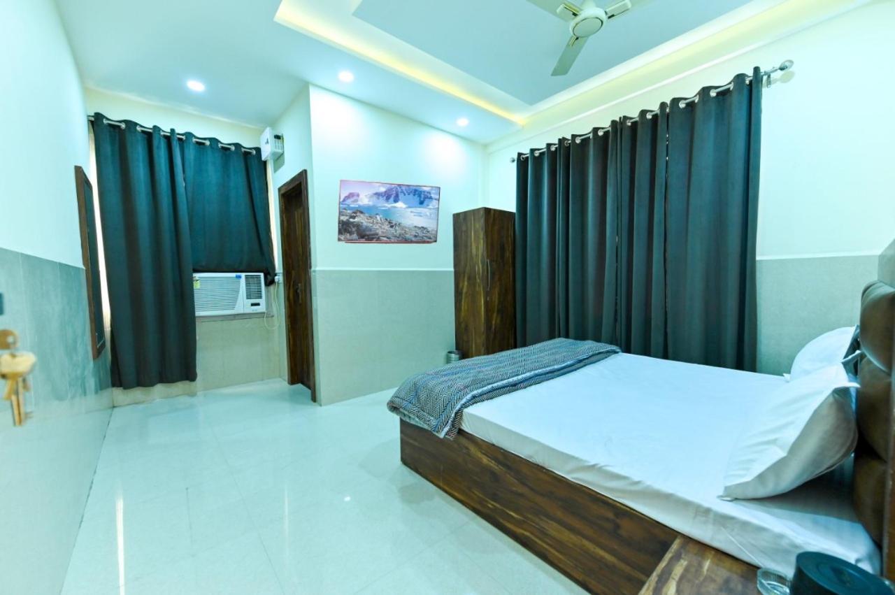 Royal Inn Jammu Exteriör bild