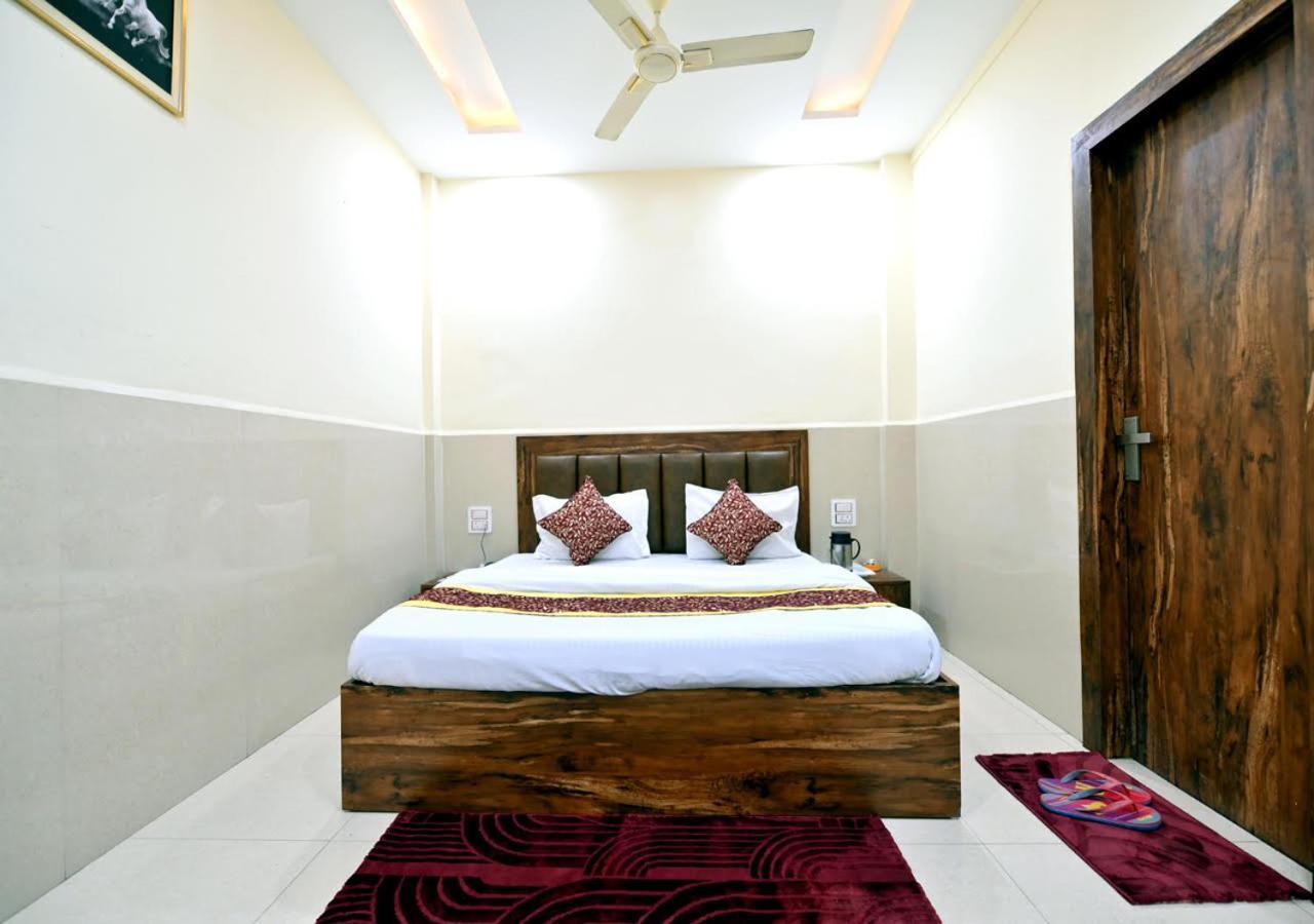 Royal Inn Jammu Exteriör bild