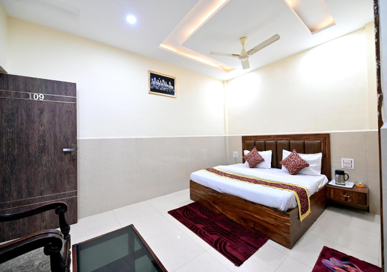 Royal Inn Jammu Exteriör bild