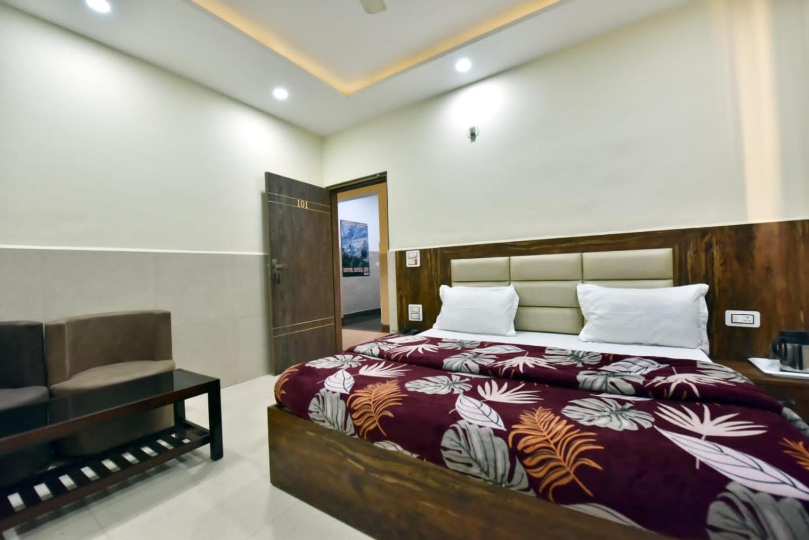 Royal Inn Jammu Exteriör bild